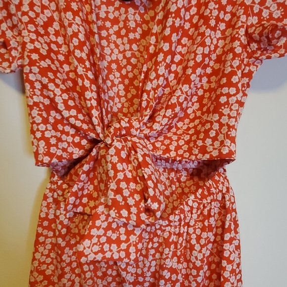 Flower Romper - Picture 3 of 4